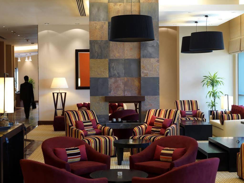 Staybridge Suites Yas Island Abu Dhabi, An Ihg Hotel מראה חיצוני תמונה